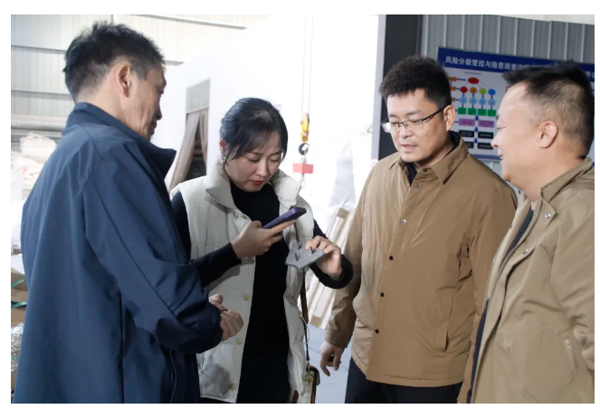 中國超硬材料網(wǎng)一行走訪旭坤磨料磨具、弘元超硬材料